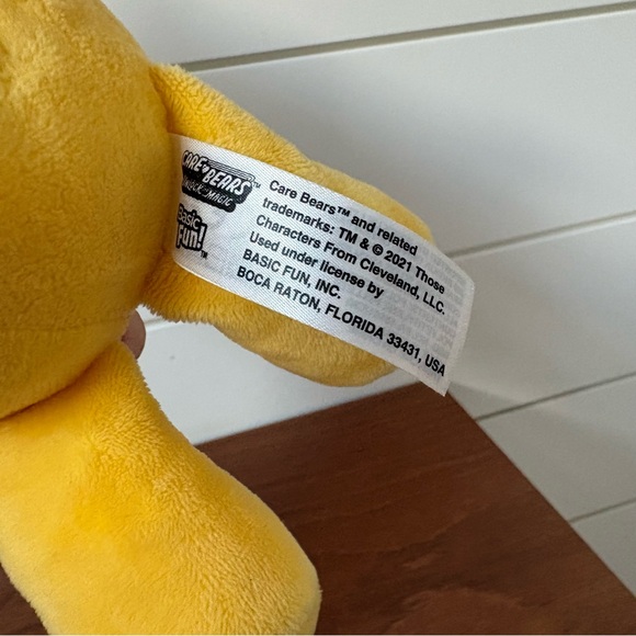 Care Bears 9” Yellow BIRTHDAY Bear Stuffed Bean Plush Cupcake Party Hat Rare - Picture 4 of 6